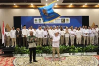 Ketua Umum PWI Pusat Akhmad Munir saat melantik pengurus PWI Surakarta di The Sunan Hotel Solo, 12/09/26.]