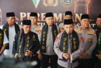 Kapolri Jenderal Polisi Listyo Sigit Prabowo saat meresmikan Balai Latihan Seni Silat Pesanggrahan Tjimande di Banten, 18/09/2026.