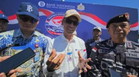 Kepala KPw BI Sulut Joko Supratikto saat memberikan keterangan kepada awak media usai pelepasan Ekspedisi Rupiah Berdaulat 2026 di Dermaga Samuel Languyu, Satrol Kodaeral VIII, Jumat (11/9/2026).