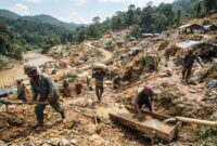Iustrasi : Aktivitas pertambangan emas rakyat di Kabupaten Bolaang Mongondow Timur yang menuntut kejelasan regulasi dan izin.