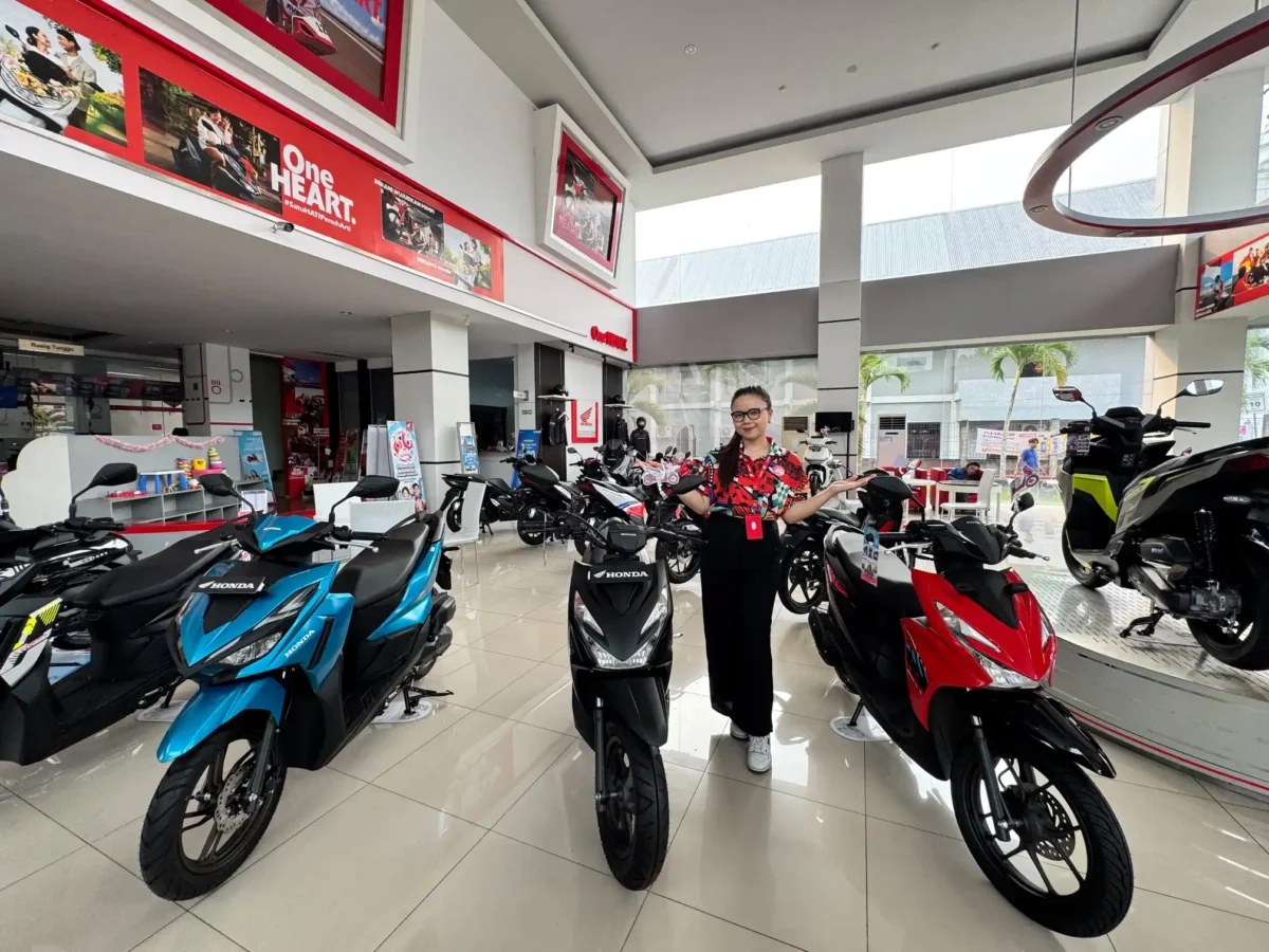 Promo BOMBASTIS Torang Honda Oktober 2026 menawarkan berbagai diskon, cashback, dan bonus pembelian sepeda motor Honda.