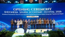 ISEF 2026 memperkuat ekonomi syariah Indonesia melalui transformasi digital, pengembangan industri halal, dan kolaborasi lintas sektor.