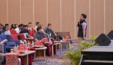 Pertamina Patra Niaga Regional Sulawesi menggelar sosialisasi Buku Panduan dan Checklist Audit Pertamina Way untuk memperkuat standar keselamatan SPBE dan Bengkel Pemeliharaan Tabung LPG di Makassar.