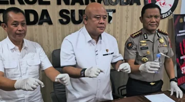 Direktorat Reserse Narkoba Polda Sulut mengungkap kasus peredaran sabu di Manado dengan barang bukti 110 paket narkotika, Selasa (27/10/2026).