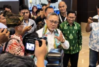 Menko Bidang Pangan RI Zulkifli Hasan saat membuka peringatan World Coconut Day 2026 di Qourtyard Hotel Manado, Sulawesi Utara.