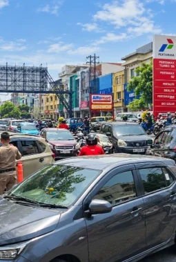 BREAKING NEWS! Antrean BBM di SPBU Coco Boulevard Manado Capai 3 Kilometer