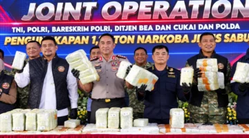 Kapolri Suyudi Ario Seto mengungkap kasus dugaan penyelundupan 1,16 ton ketamin di perairan Sumatera Utara.