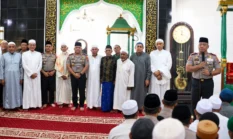 Kapolda Sulut Gelar Jumat Keliling di Masjid Al Mahsyur Istiqlal Manado, Perkuat Silaturahmi dengan Warga