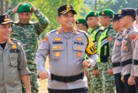 Kapolres Bolmut AKBP Andhika Fitransyah memimpin Apel Gelar Pasukan Operasi Patuh Klabat 2026 di Lapangan Apel Sanika Satyawada Polres Bolmut, Senin (26/10/2026).