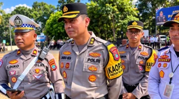 Plt. Kapolres Minahasa Utara AKBP Antonius F. Gea saat diwawancarai awak media usai kegiatan Apel Gelar Pasukan Operasi Patuh Klabat 2026 di Lapangan Polres Minut, Senin (26/10/2026).