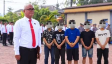 Polres Tomohon mengungkap dua kasus dugaan pencurian pada 21–24 Oktober 2026. Sebanyak 10 terduga pelaku diamankan, sebagian besar masih di bawah 16 tahun.